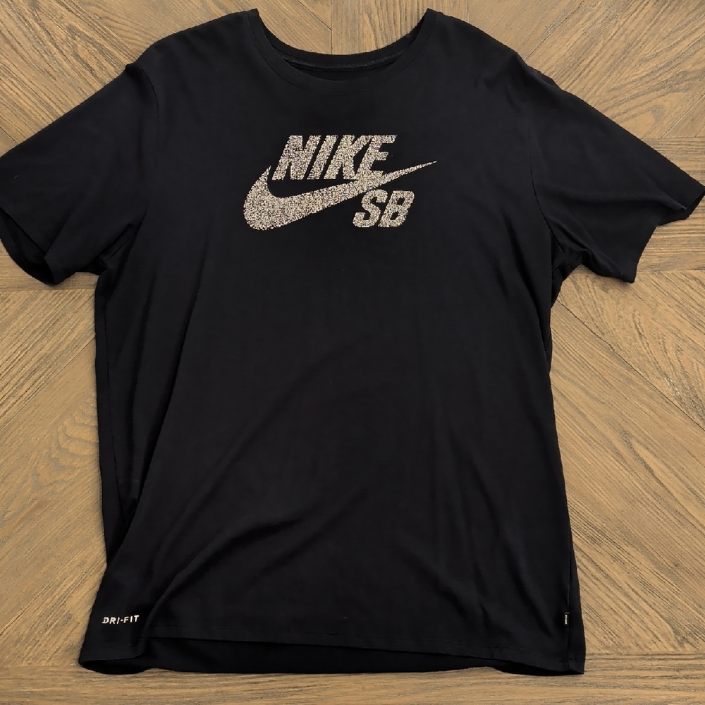 Nike SB Black Short Sleeve Men's Tee